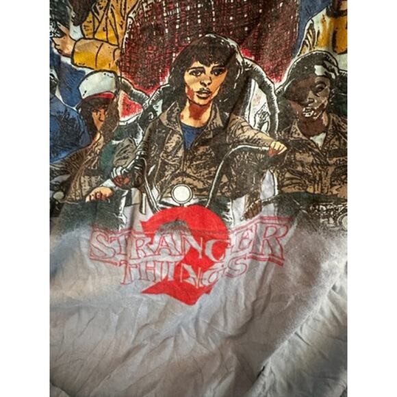 Vintage Stranger Things Season 2 T-Shirt! Netflix Series SZ XL‎ - Picture 3 of 5